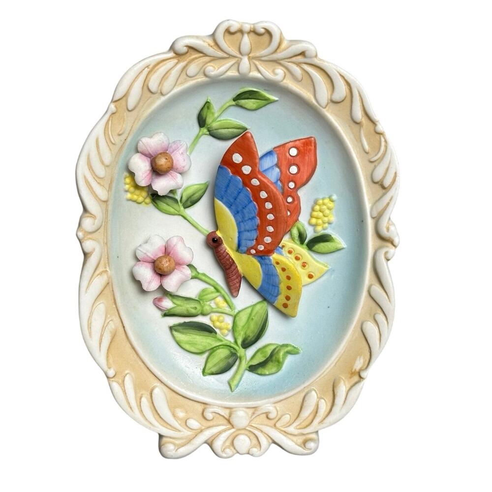 Vintage chalkware 3D butterfly wall pocket vase 4x6 footed boho cottagecore